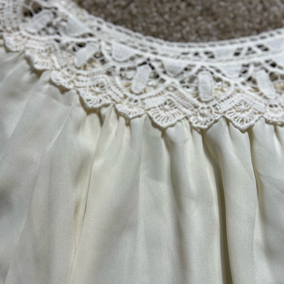 Cream Eyelet Collared Shirt - Picture 3 of 6